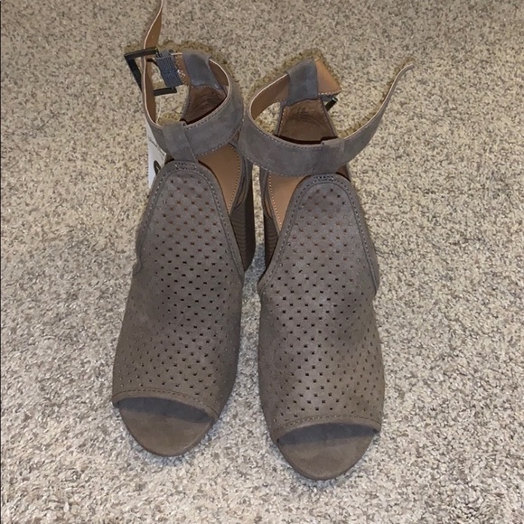 Block heels - Picture 3 of 6